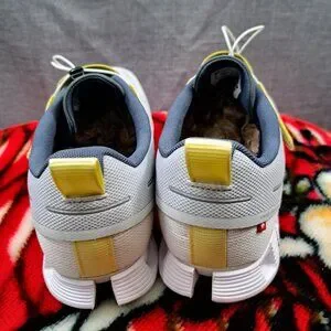 On Running | Shoes | Size 2 Men Oncloud Athletic Casual  display picture 2